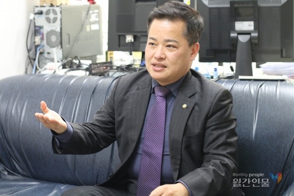 동아대학교 이신욱 교수 Ⓒ윤근호 기자